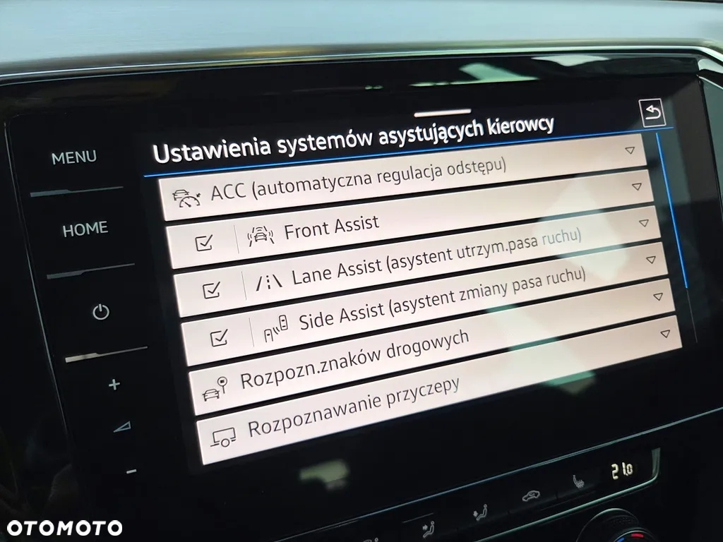 Volkswagen Passat - 26