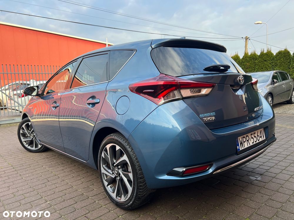 Toyota Auris 1.8 HSD Sol - 8