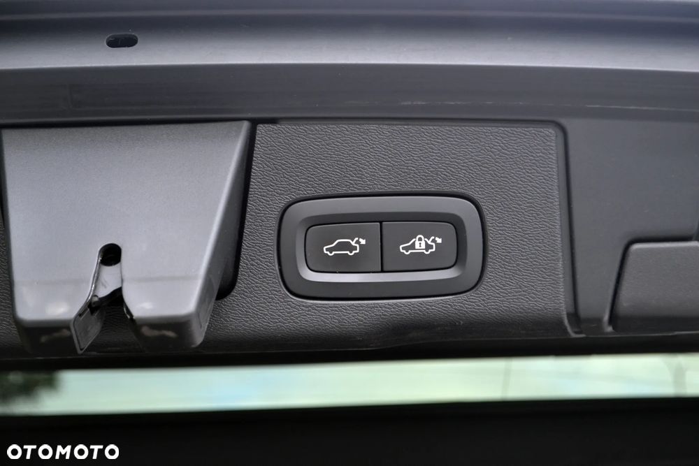 Volvo XC 60 - 32
