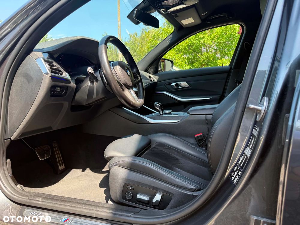 BMW Seria 3 320d xDrive mHEV M Sport - 19