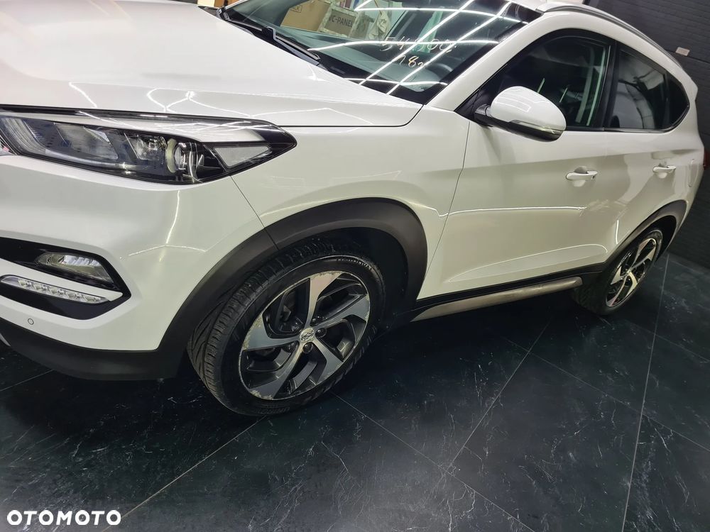 Hyundai Tucson blue 1.7 CRDi 2WD DCT Premium - 27