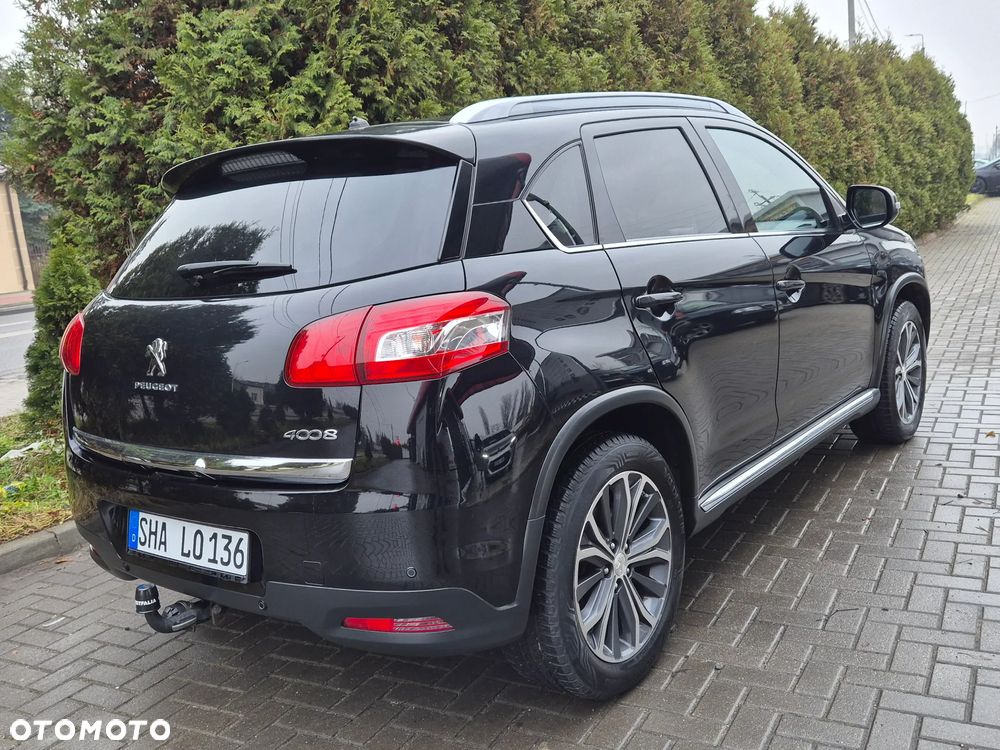 Peugeot 4008 - 8
