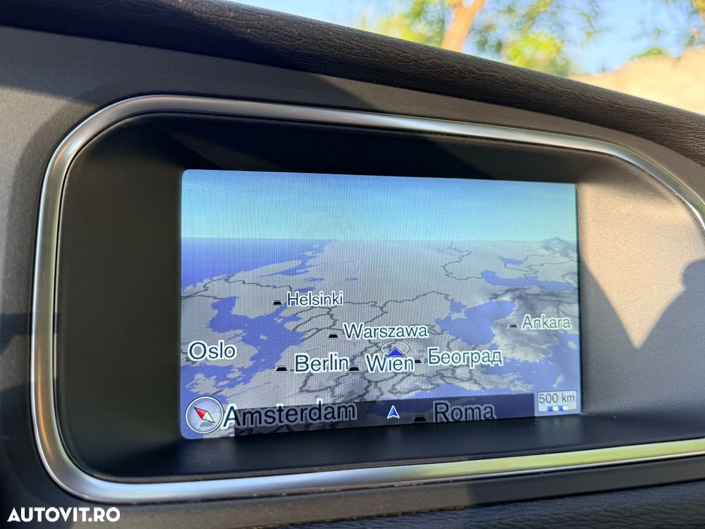 Volvo V40 D3 Geartronic Summum - 31