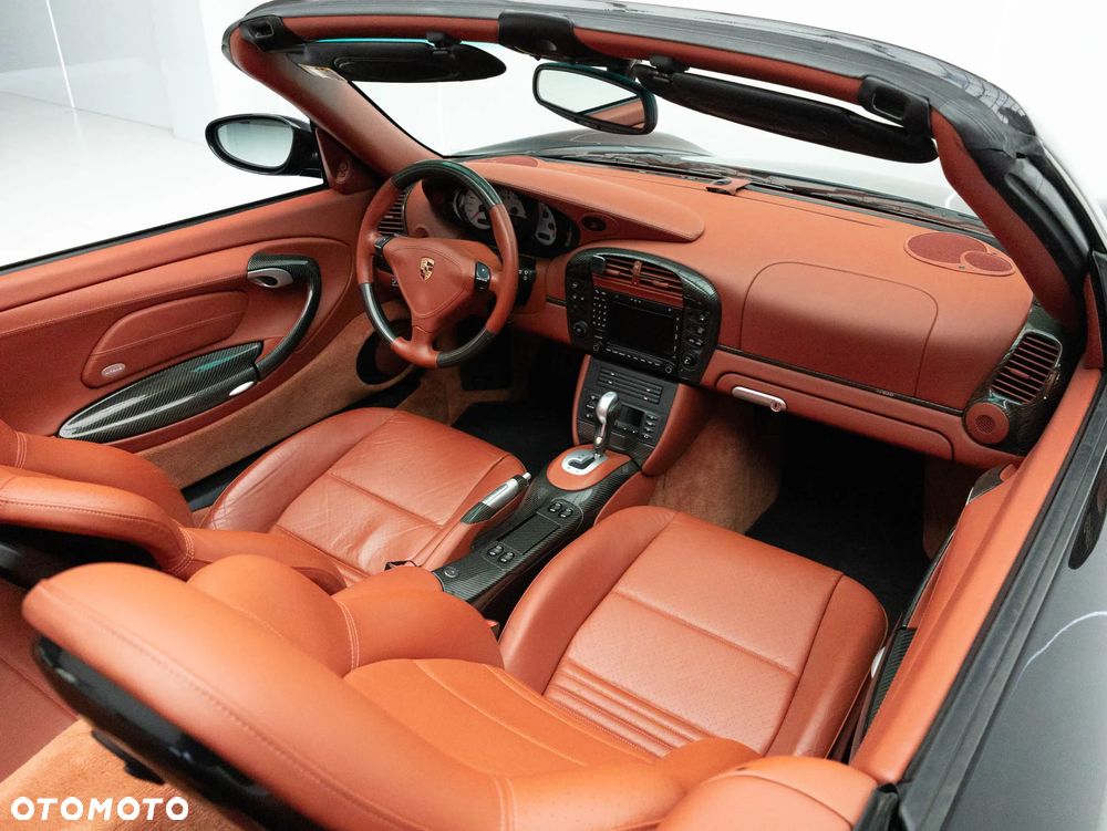 Porsche 911 - 25