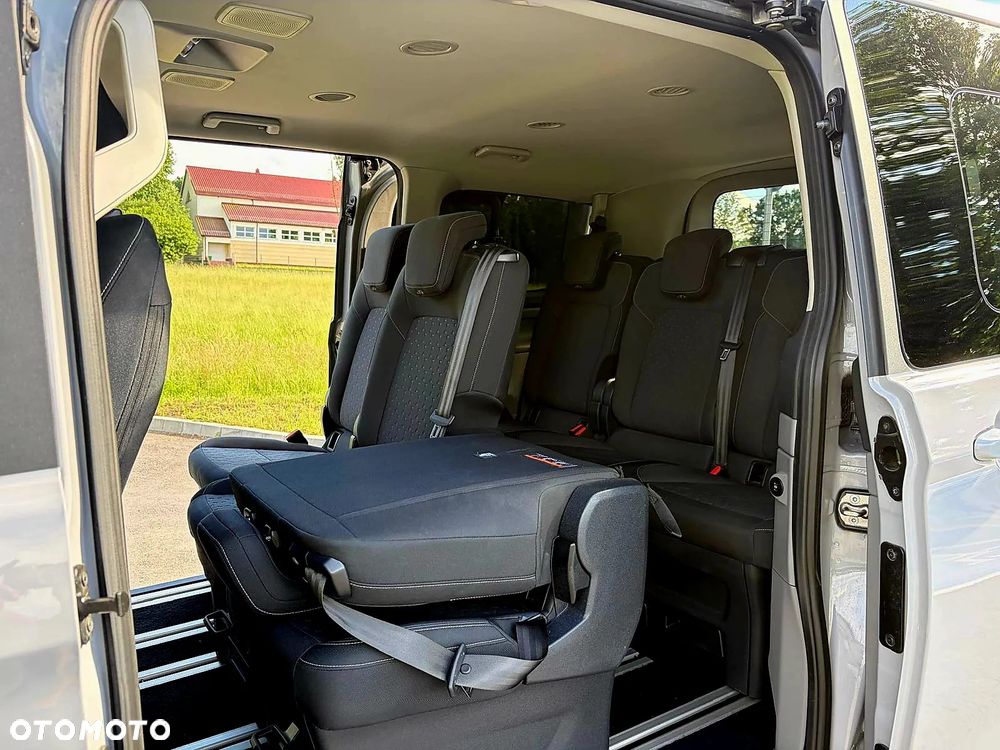 Ford Tourneo Custom 2.0 EcoBlue L1 Titanium SelectShift - 34