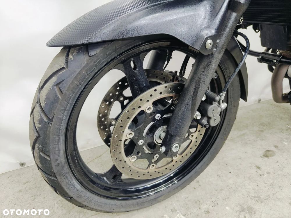Suzuki V-STROM - 19