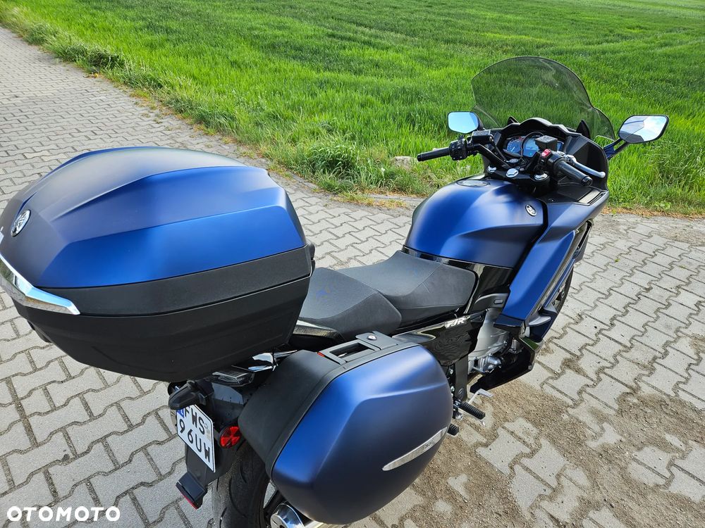 Yamaha FJR - 10
