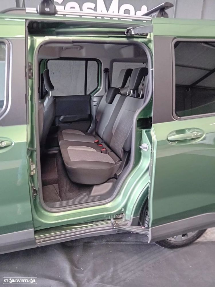 Ford Tourneo Courier 1.0 EcoBoost Titanium - 4