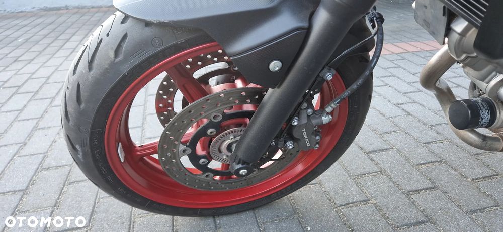 Suzuki SV - 16