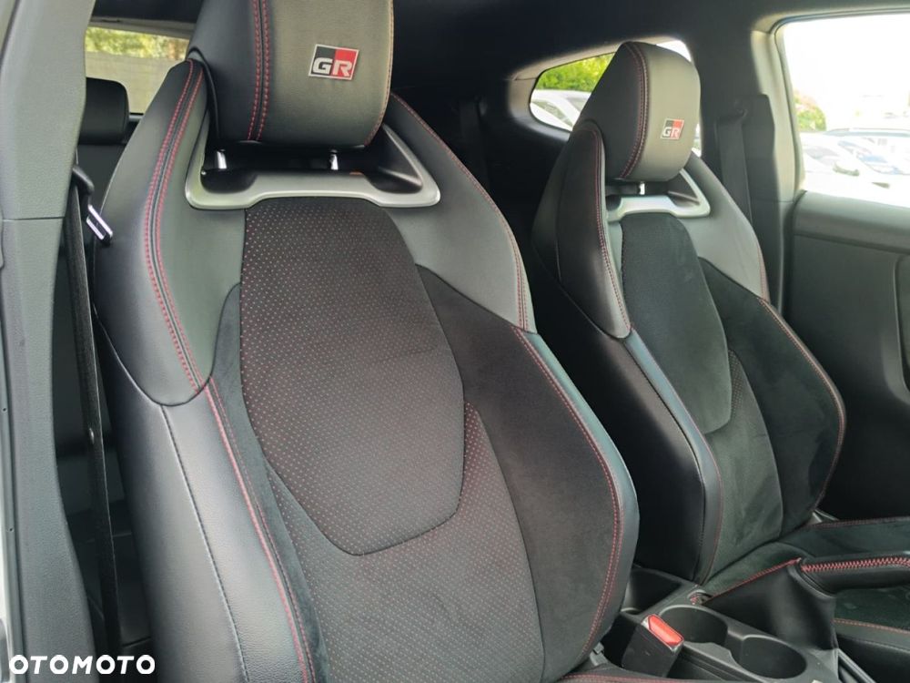 Toyota GR Yaris - 22