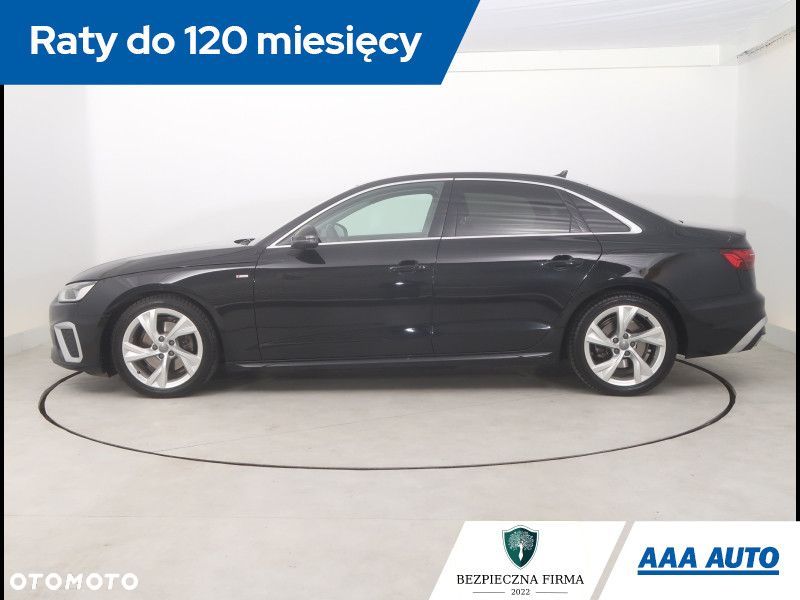 Audi A4 Limousine - 4