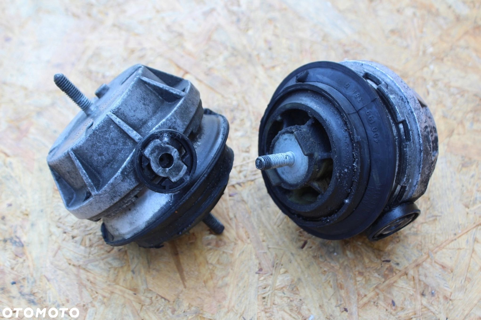 Poduszka poduszki silnika AUDI A6 C5 S6 4.2 v8 4B3199379B 4B3199379C - 3