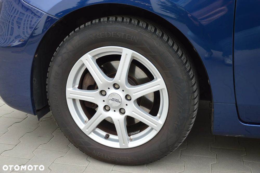 Toyota Prius+ 1.8 HSD Prestige - 8