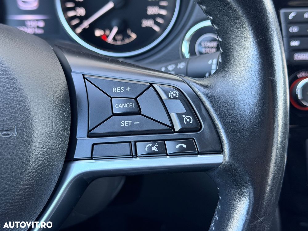 Nissan Qashqai 1.2 DIG-T Start/Stop N-Connecta - 25