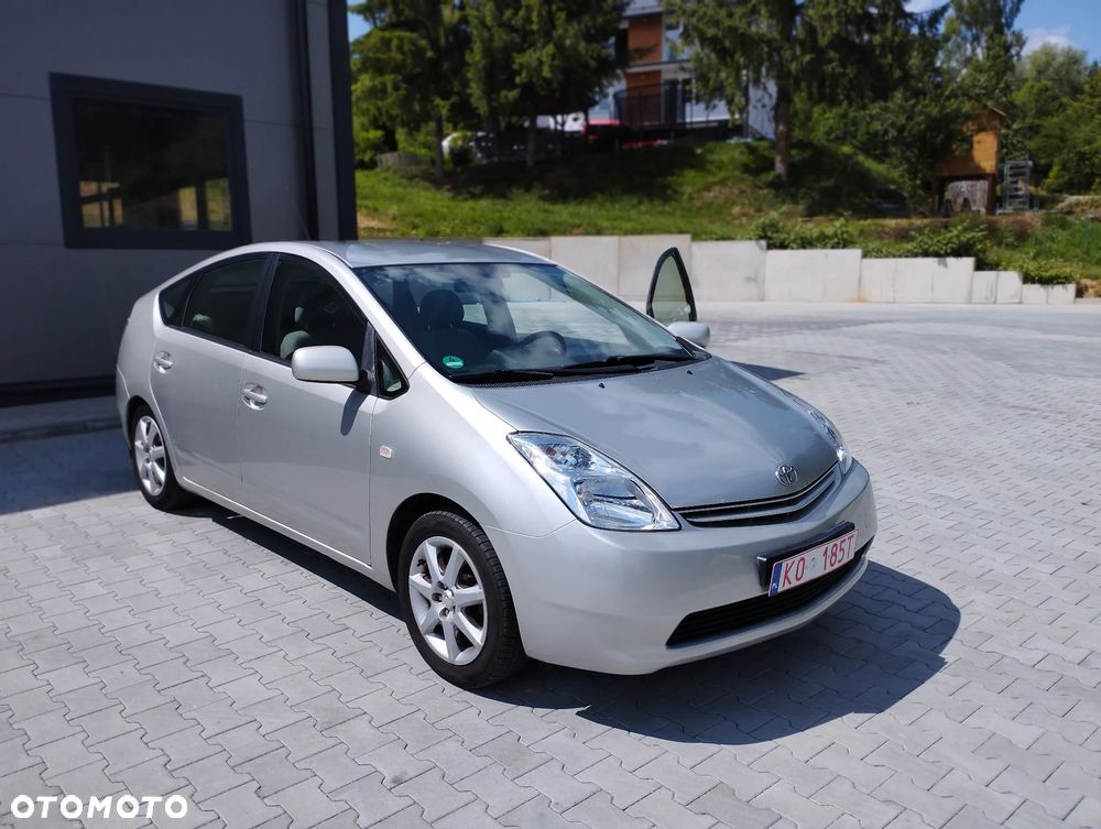 Toyota Prius - 2