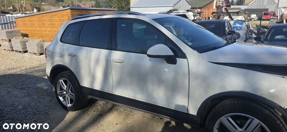 Volkswagen Touareg 3.0 V6 TDI DPF Automatik Individual - 10