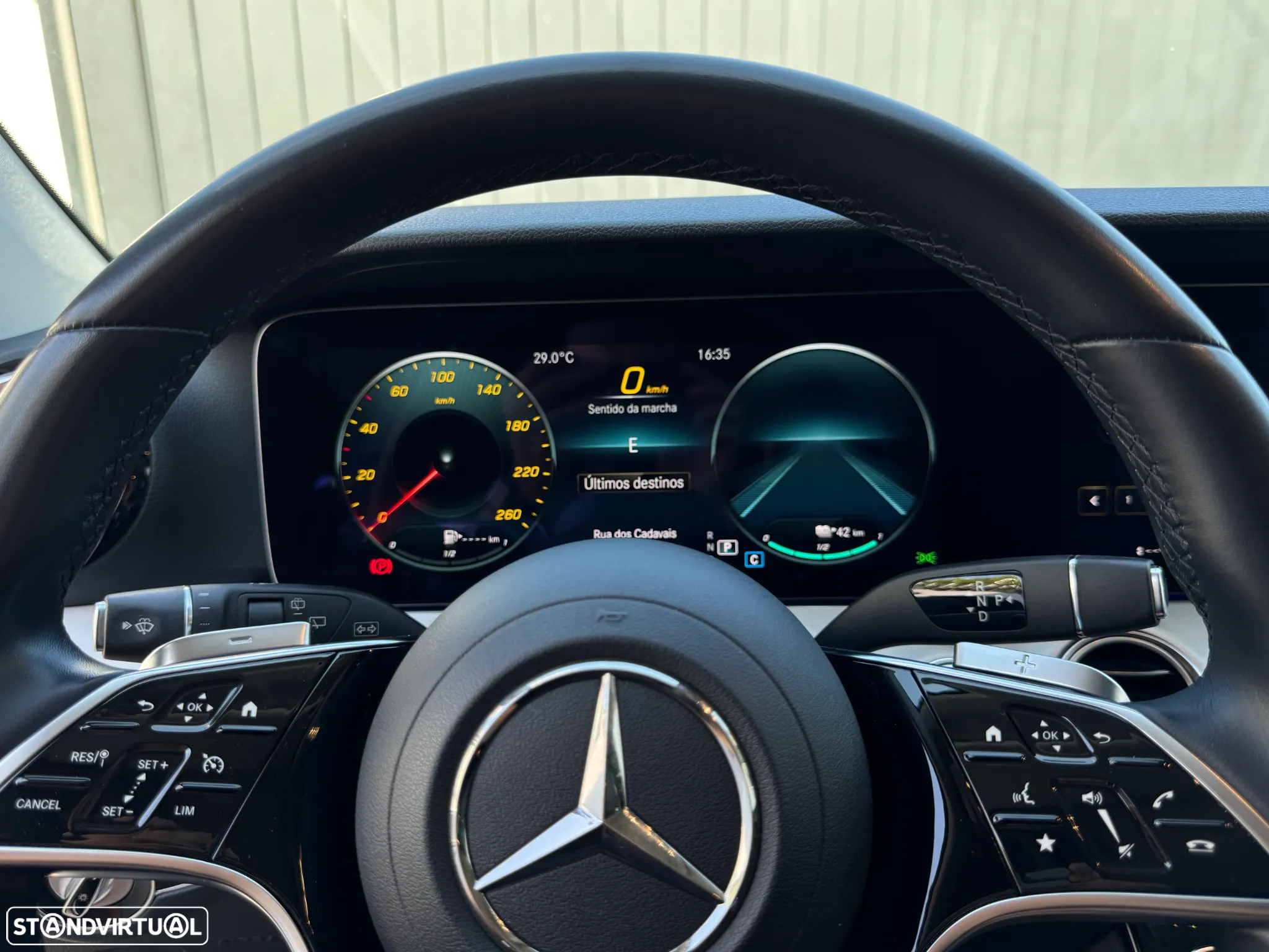 Mercedes-Benz E 300 e Avantgarde - 19