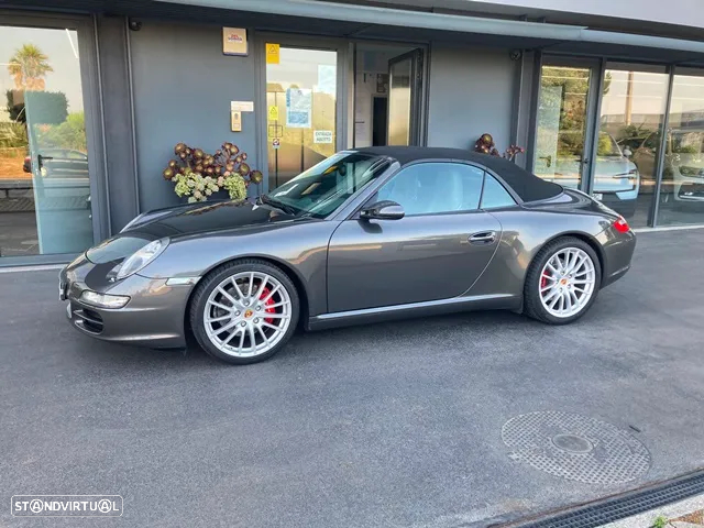 Porsche 911 (997) Carrera 4 S - 39