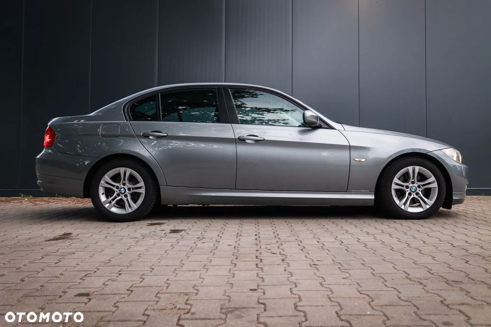 BMW Seria 3 320d DPF - 2