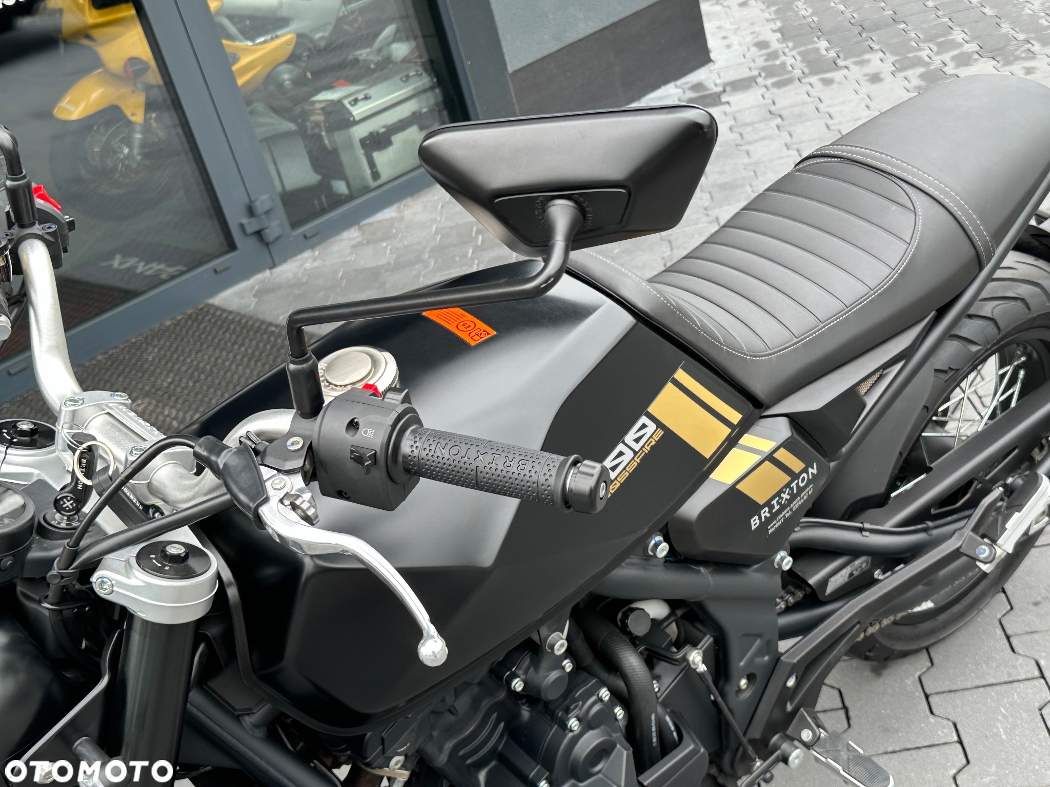 Brixton Crossfire - 32