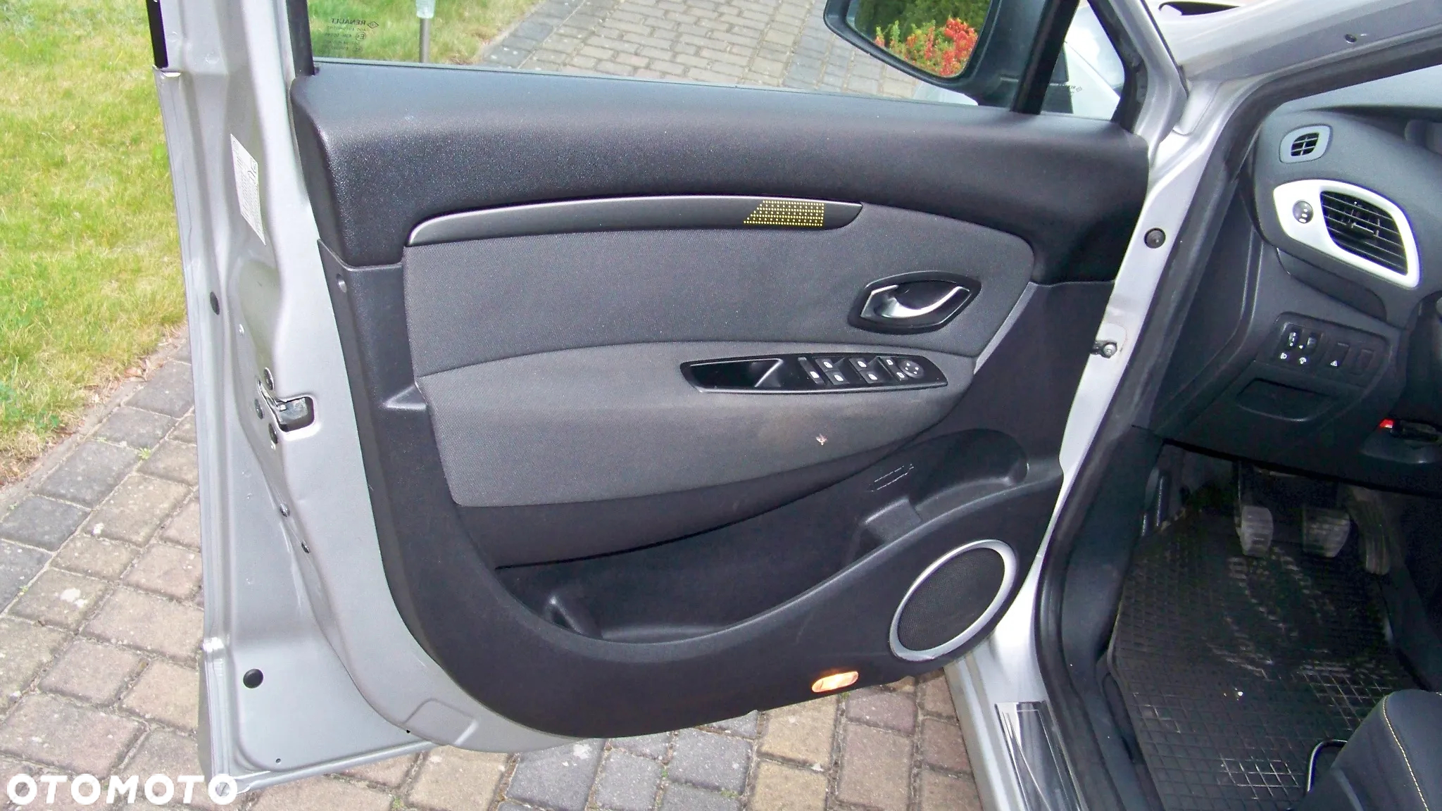 Renault Grand Scenic TCe 130 Bose Edition - 15