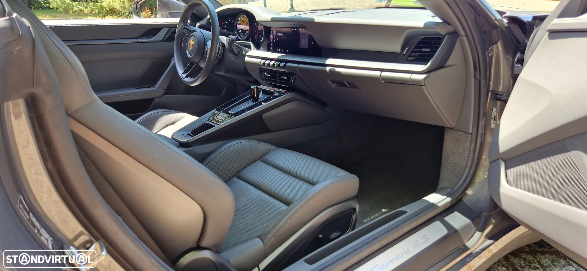 Porsche 911 (992) Carrera 4S Cabriolet PDK - 5