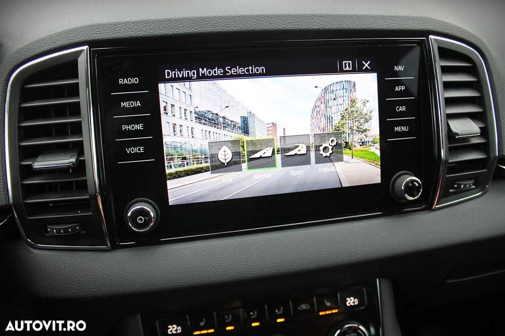 Skoda Karoq 2.0 TDI DSG Sportline - 27