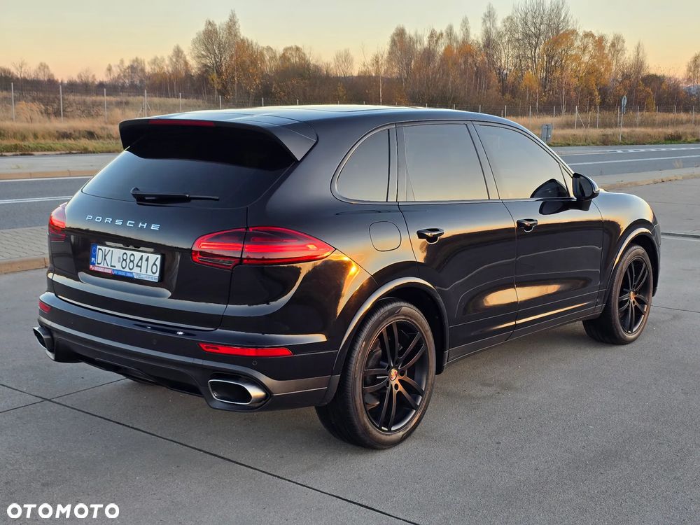 Porsche Cayenne - 30