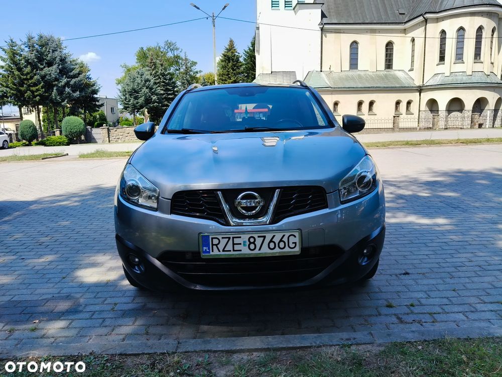 Nissan Qashqai 2.0 dCi DPF acenta - 1