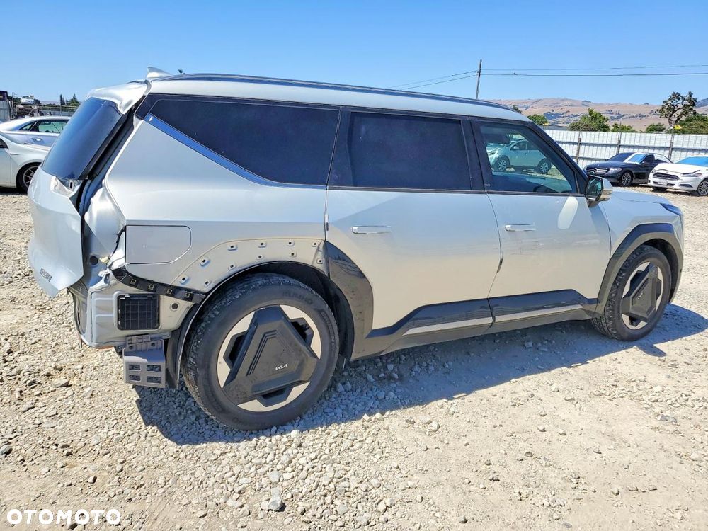 Kia EV9 - 4