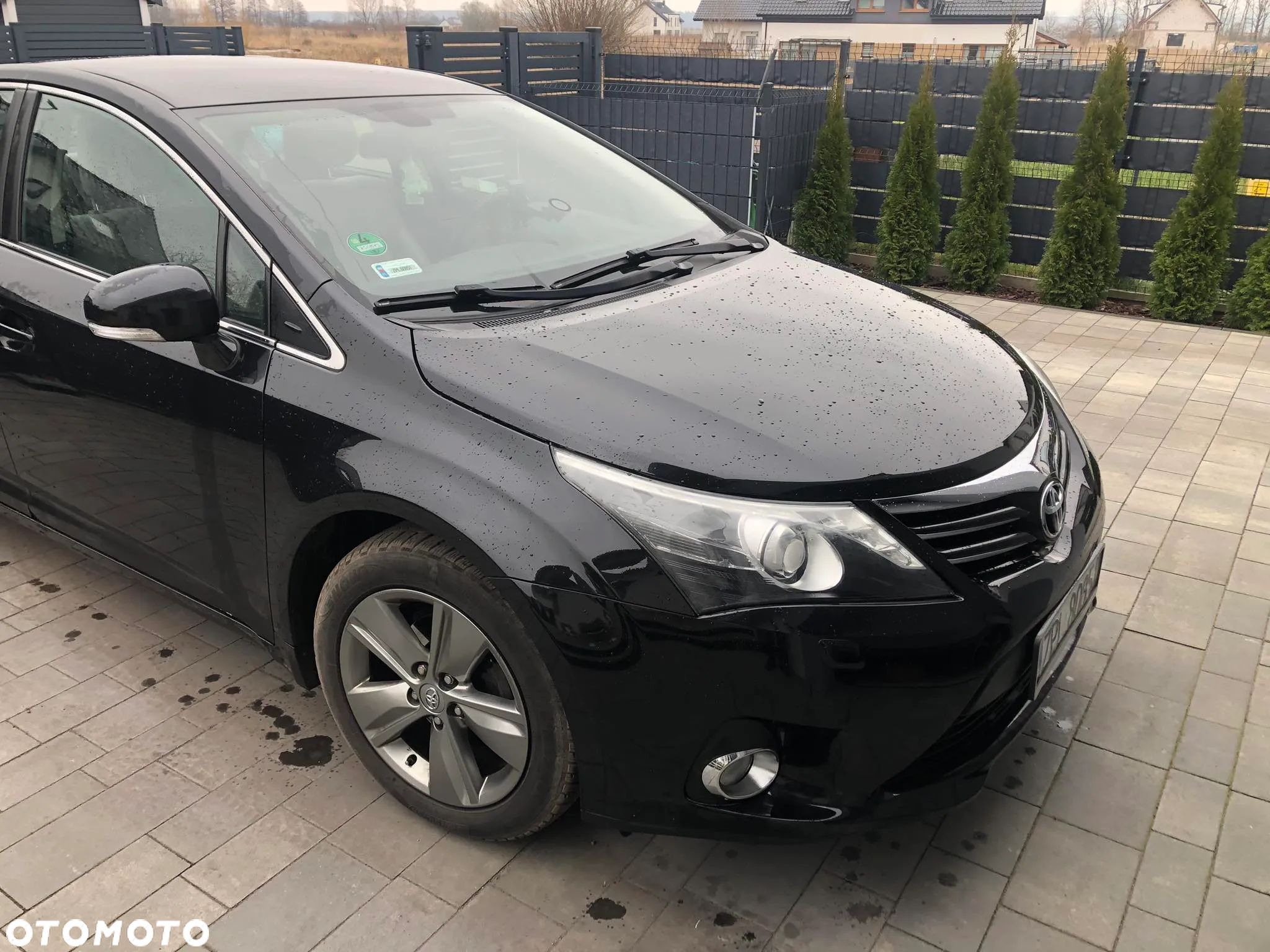 Toyota Avensis 1.8 Premium - 1