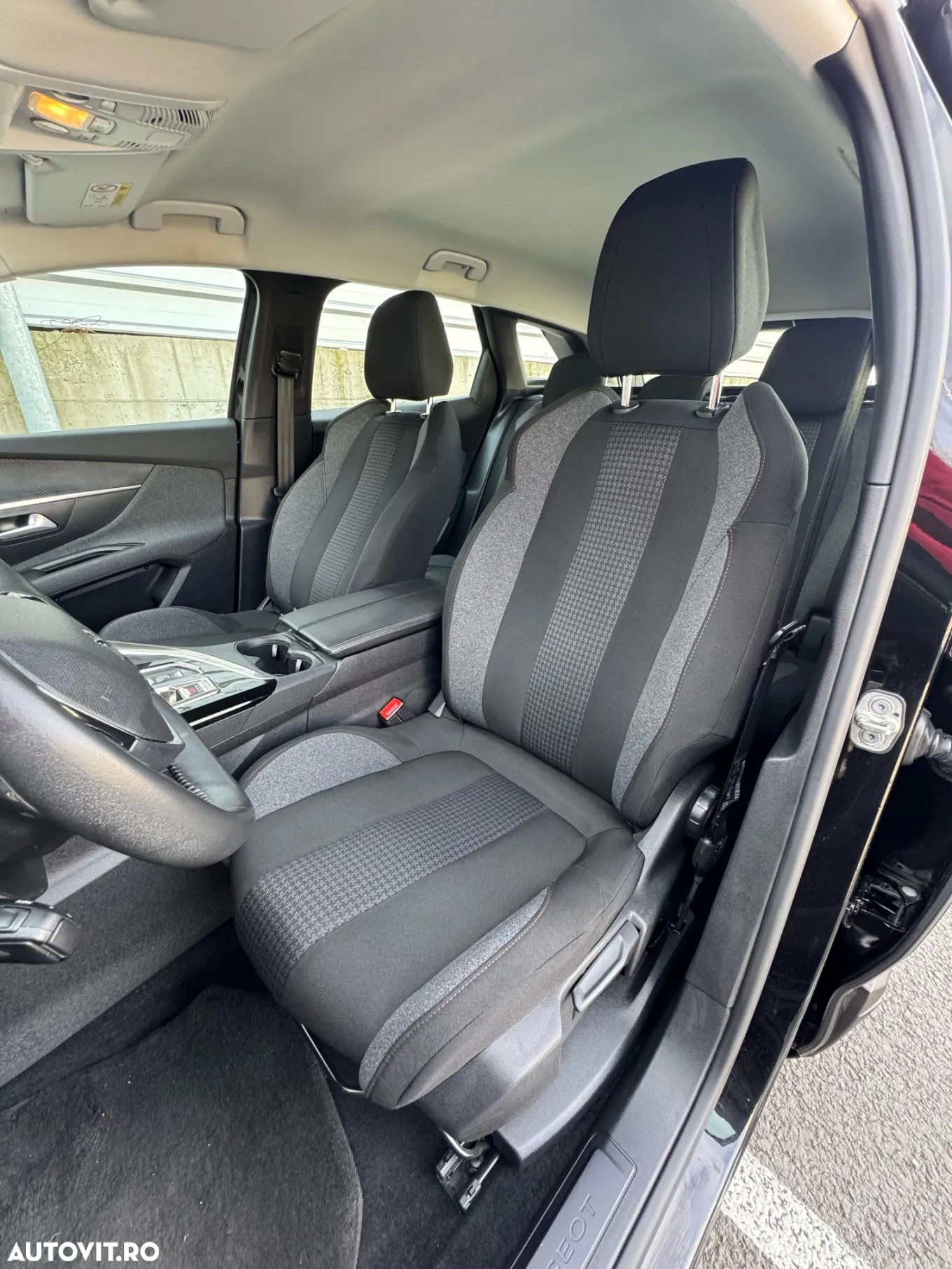 Peugeot 3008 1.2 PureTech 130 EAT8 Active Pack - 13