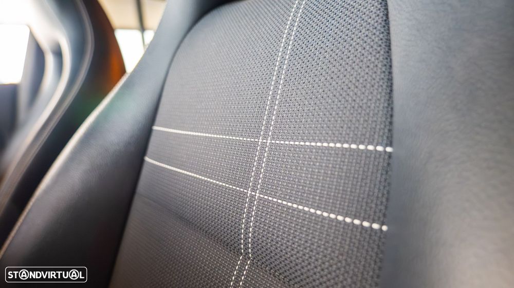 Mercedes-Benz CLA 200 d Shooting Brake Urban Aut. - 27