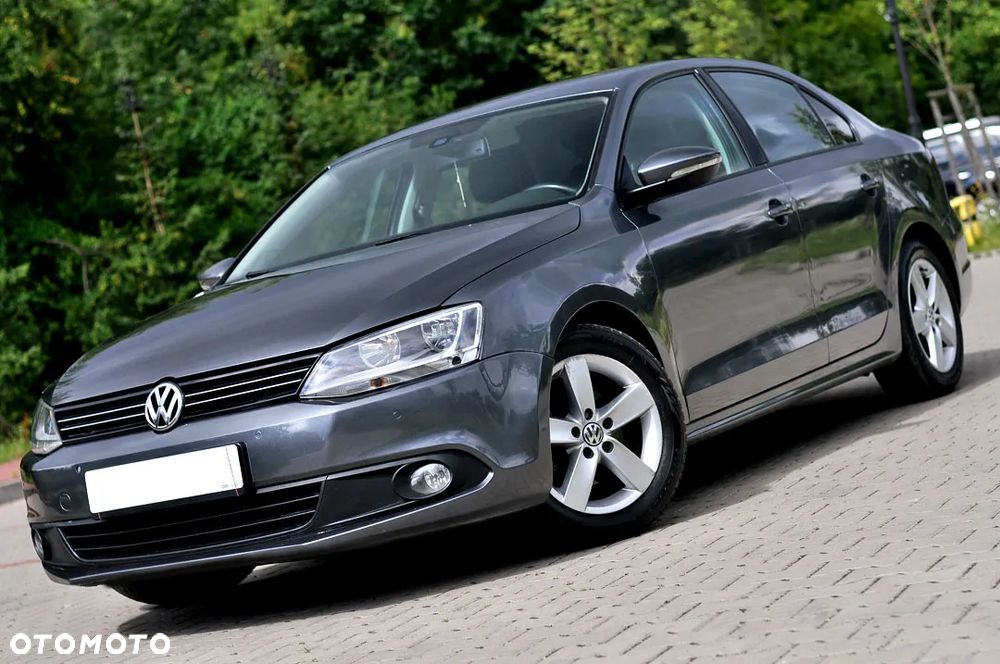 Volkswagen Jetta 1.6 TDI Comfortline - 1