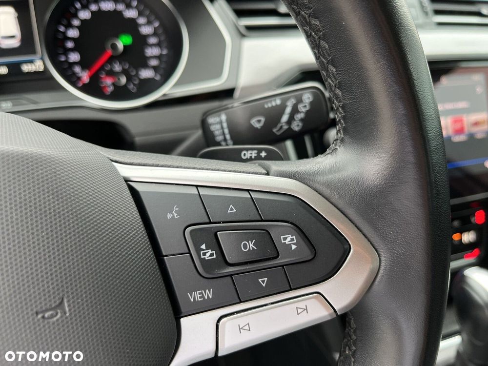 Volkswagen Passat - 27