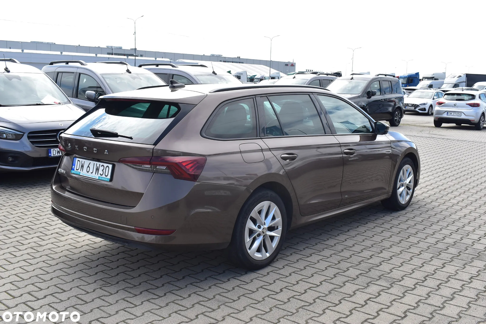 Skoda Octavia 2.0 TDI SCR Ambition DSG - 6
