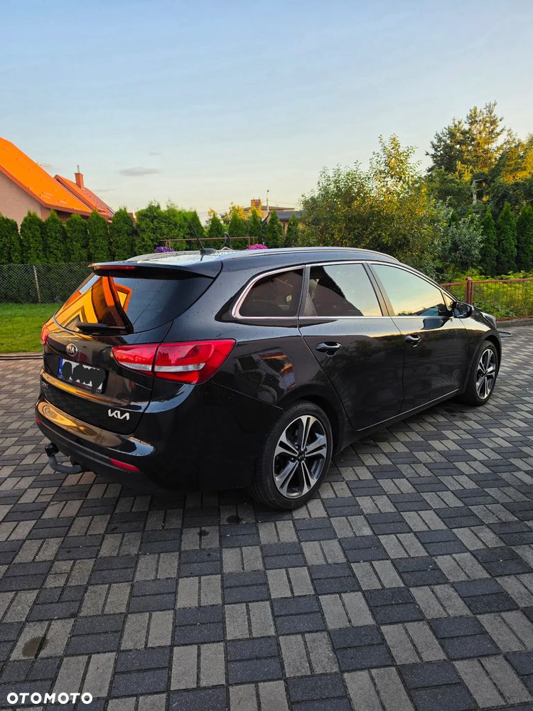 Kia Ceed 1.6 CRDi L Business Line DCT - 4