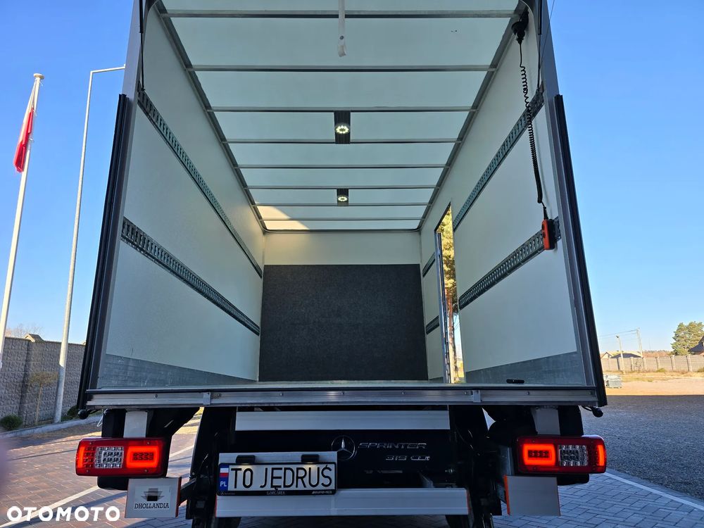 Mercedes-Benz SPRINTER 319 3.0 CDI KONTENER 4,28cmDługi 2,29cmSzero 2,24cmWysok + WINDA 750Kg 42Tyś km SERWIS DO OSTATNIEGO Km ASO MERCEDES-BENZ SALON PL STAN NOWY NOWY NOWY FABRYCZNA GWARANCJA - 17