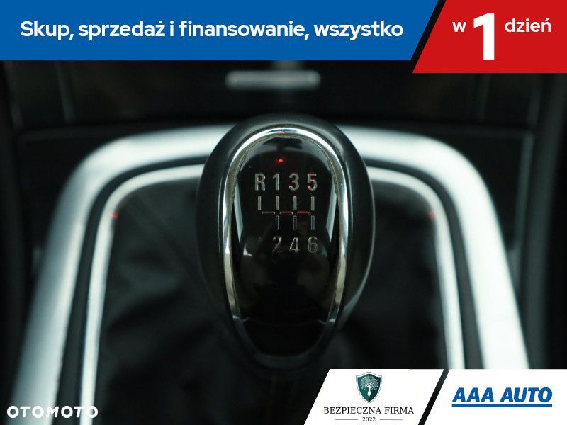 Opel Insignia - 18