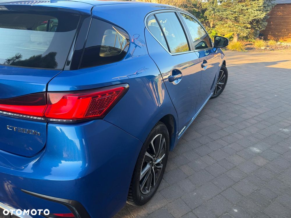 Lexus CT 200h Elegance EU6 - 16