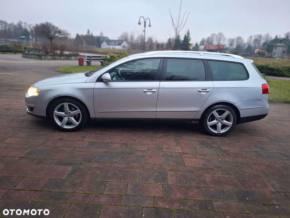 Volkswagen Passat 2.0 TDI DSG Individual Chrom dunkel - 3
