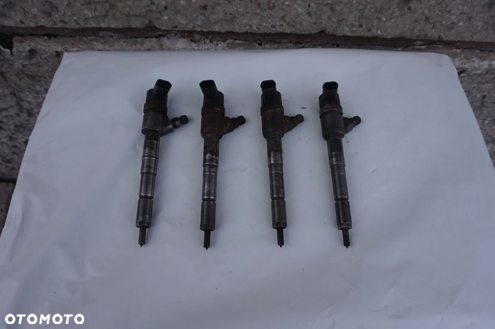 WTRYSK 1.3 CDTI OPEL ASTRA CORSA COMBO FIAT DOBLO 0445110083 - 2