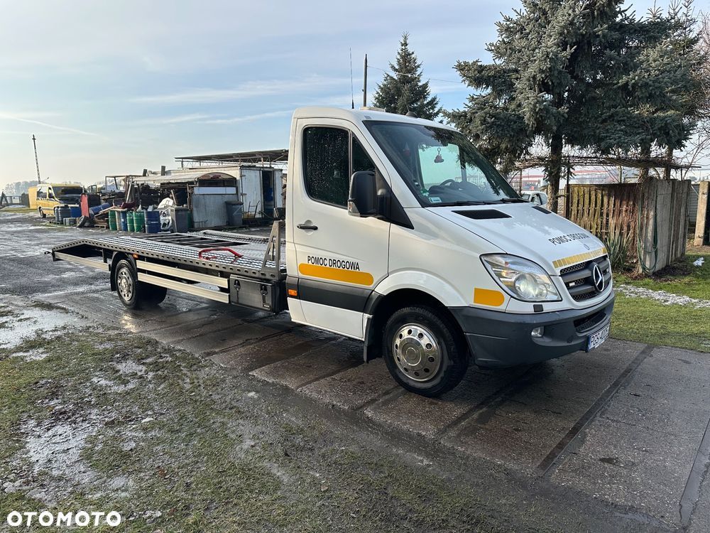 Mercedes-Benz Sprinter - 2