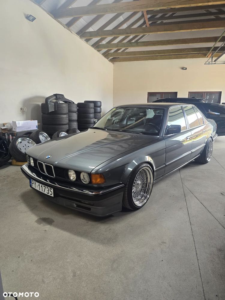 BMW Seria 7 - 21