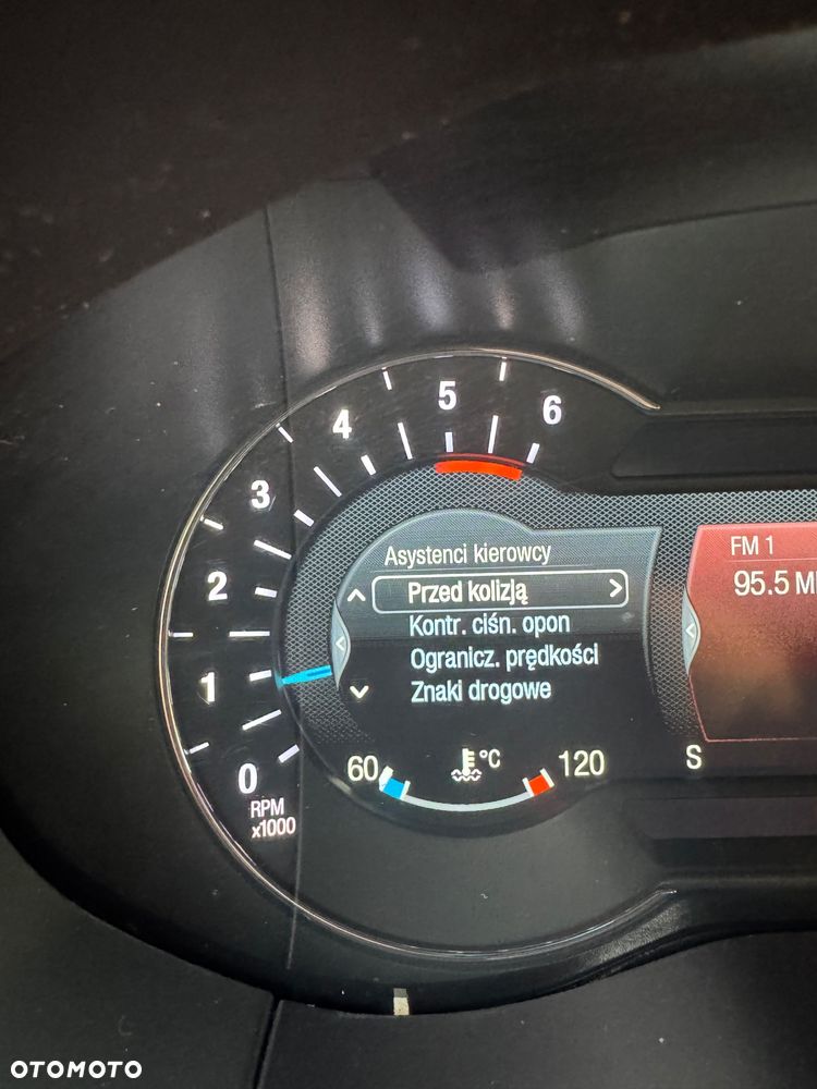 Ford Edge - 17