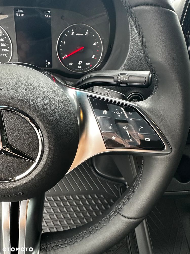Mercedes-Benz Sprinter - 16
