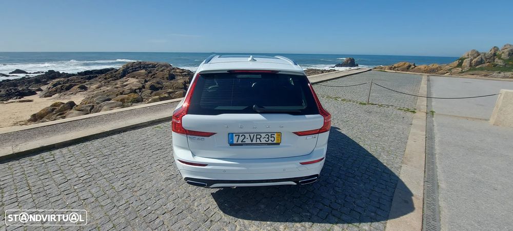 Volvo XC 60 2.0 T8 PHEV R-Design AWD - 3
