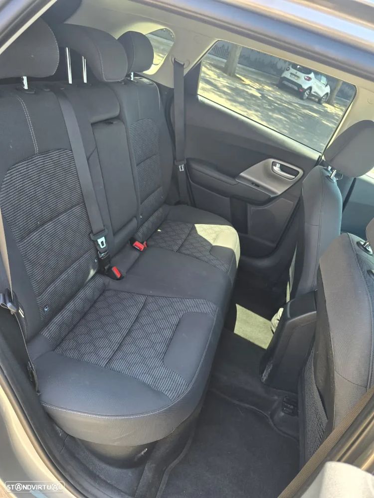 Kia Niro 1.6 GDi PHEV Drive - 17