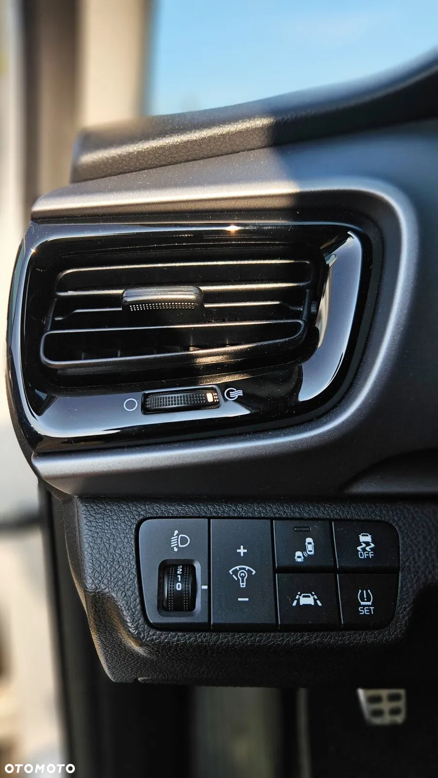 Kia Stonic 1.0 T-GDI 120 Platinum Edition - 13