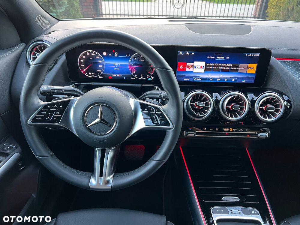 Mercedes-Benz GLA 220 d 4Matic 8G-DCT - 24